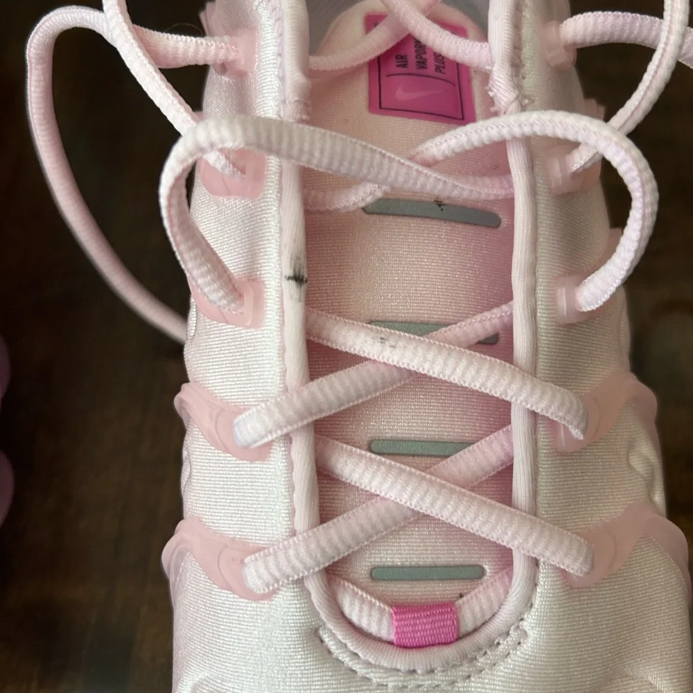 Nike Air Vapormax Plus Pink Foam‎ (Women's) FZ3614-686 NEW Size 8.5